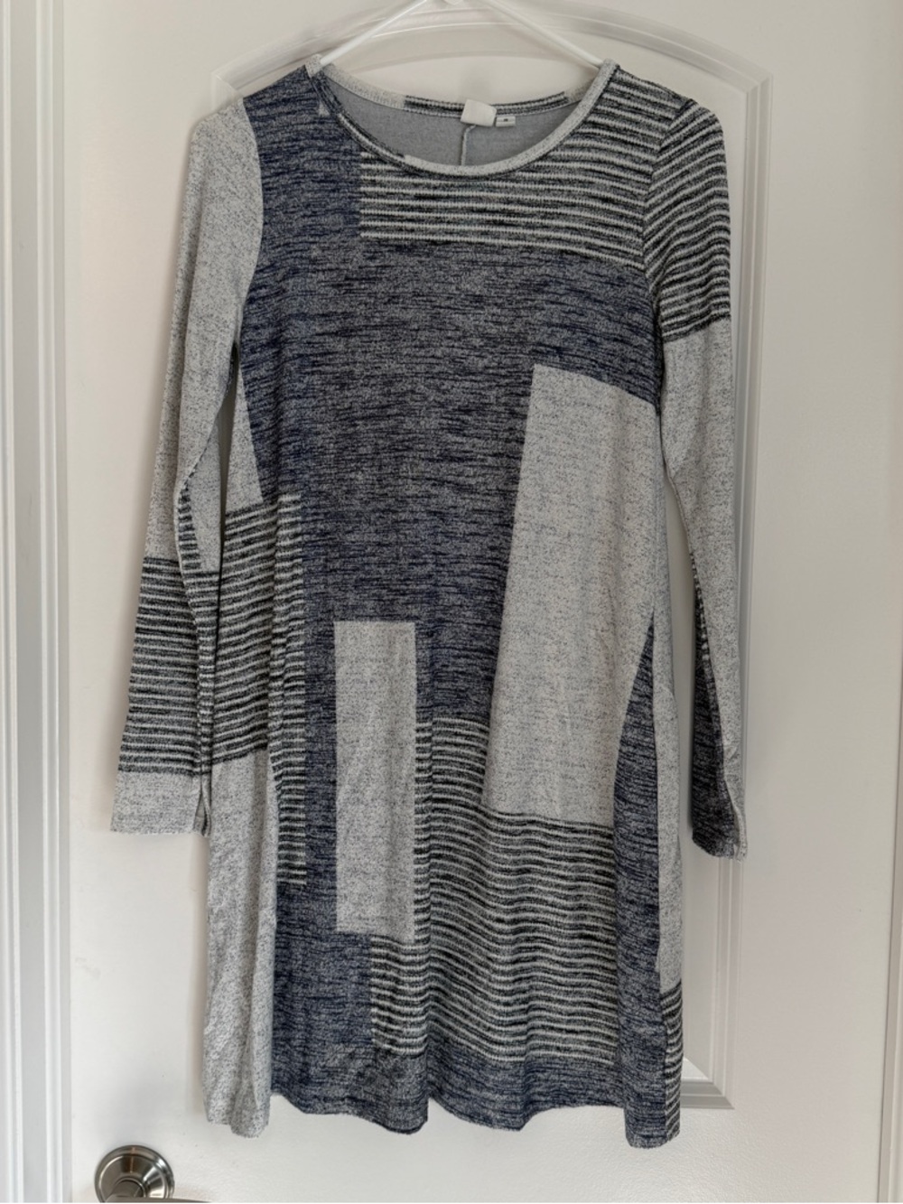 GAP Navy and Light Gray Patterned Long-Sleeve Knit Dress